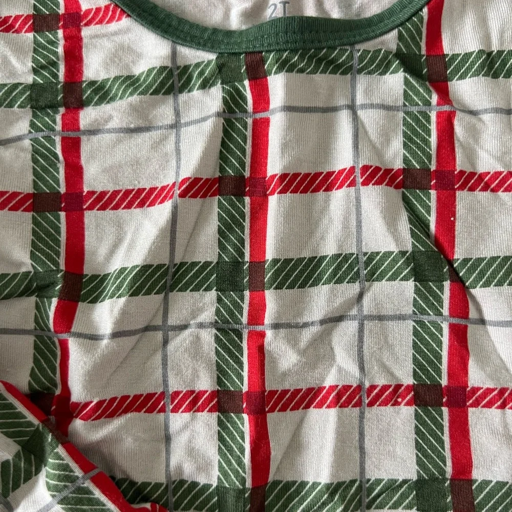 Kyte Baby Christmas Plaid Long sleeve and Pant Pajama Set 2T